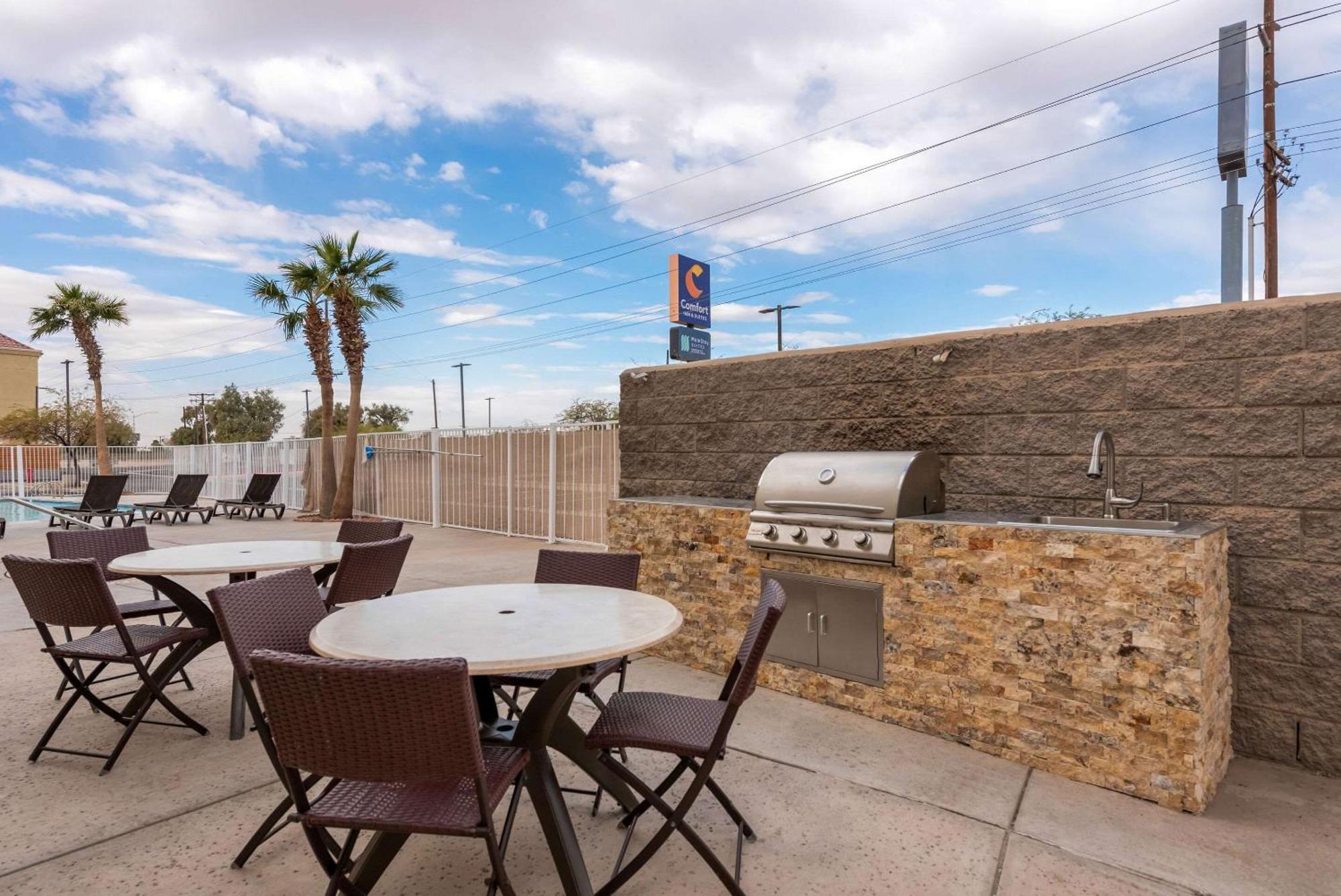 Comfort Inn & Suites El Centro I-8 Exterior photo