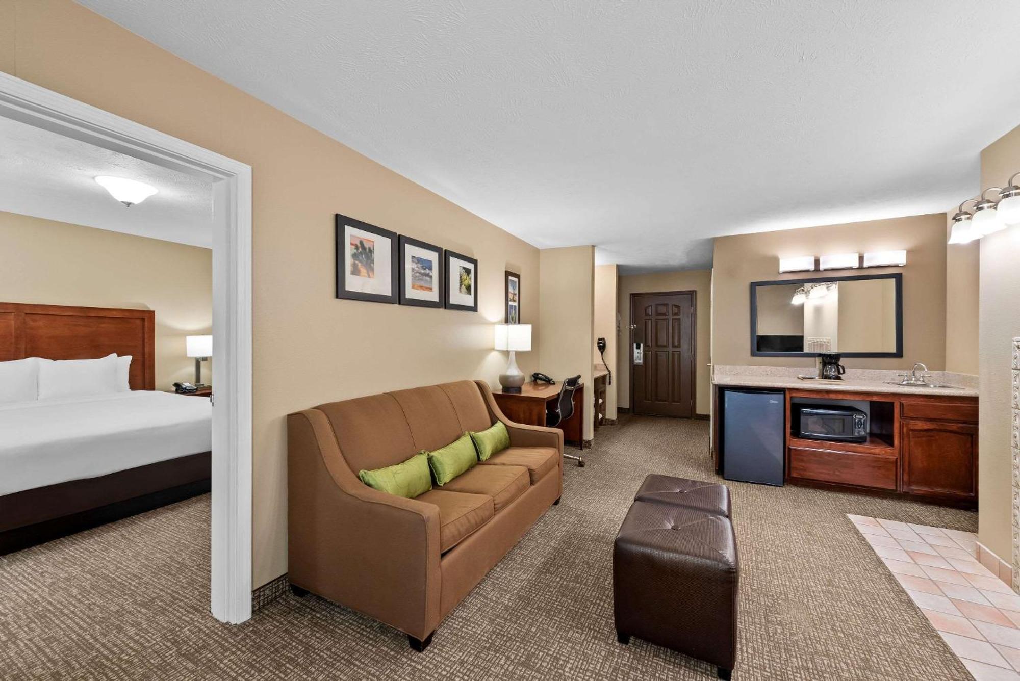 Comfort Inn & Suites El Centro I-8 Exterior photo